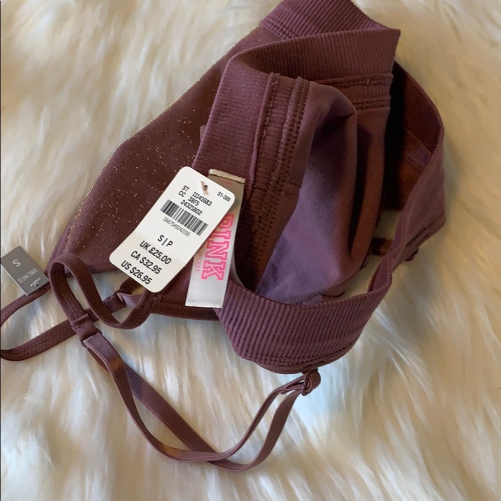 Bras - Picture 4 of 5
